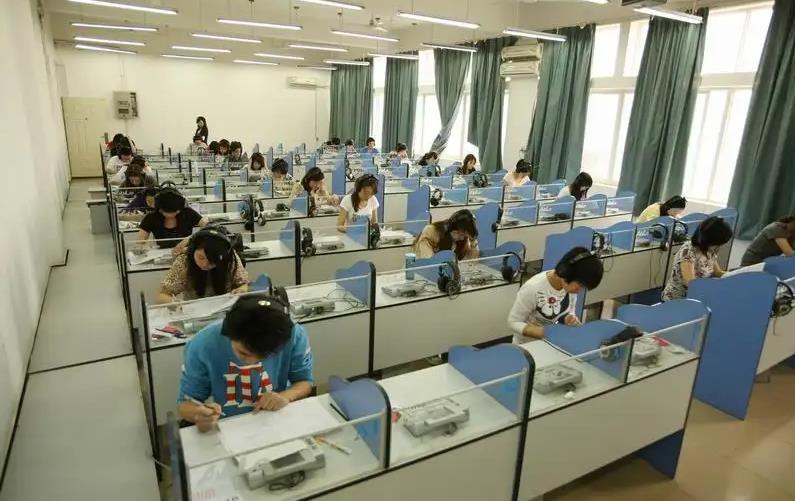 考场信号屏蔽器会影响射频广播吗?